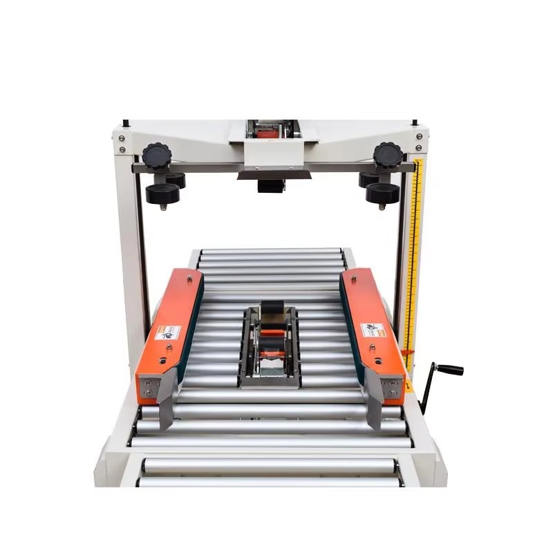 máy dán băng keo thùng carton